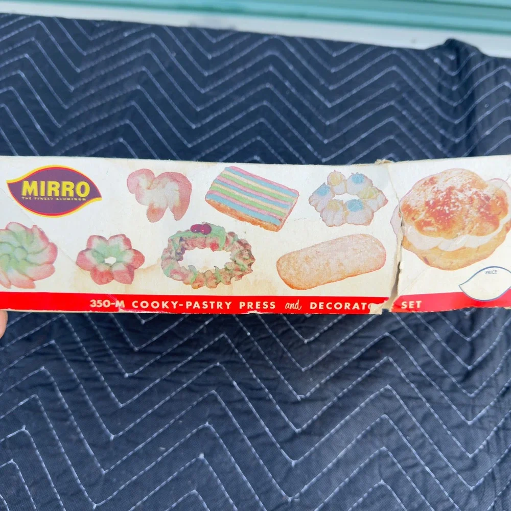 Vintage Mirro Aluminum Cooky Pastry Press Decorator Set Original Box Recipes